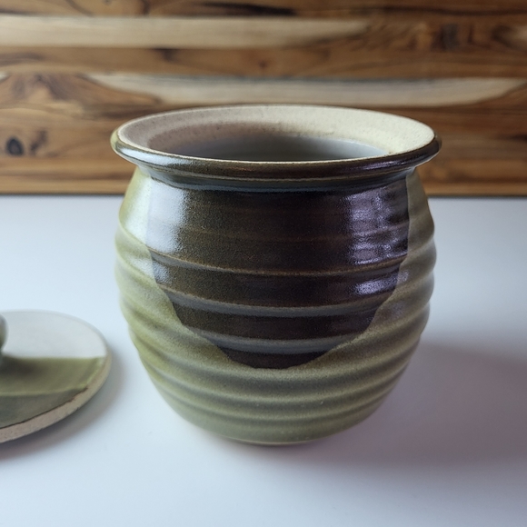 4.5 Inch Pottery Lidded Jar, Green and White, Sugar Container - Picture 4 of 7